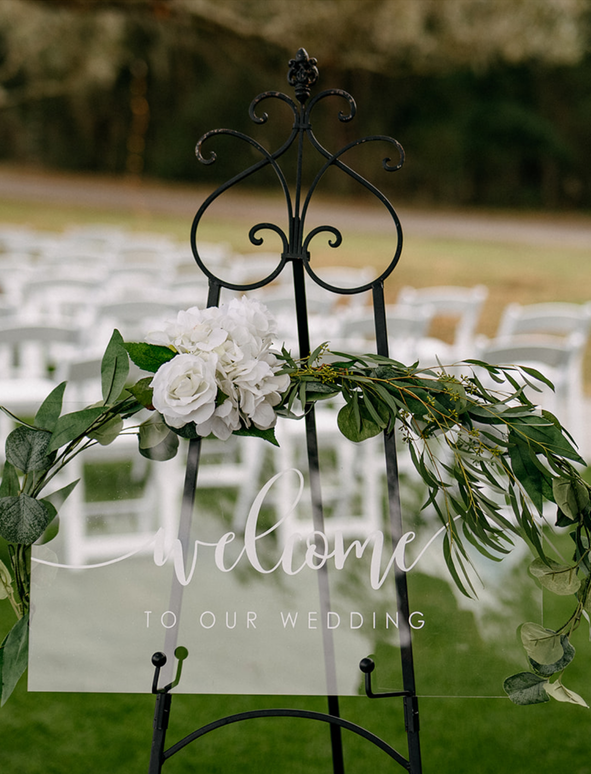 Clear plexi welcome sign