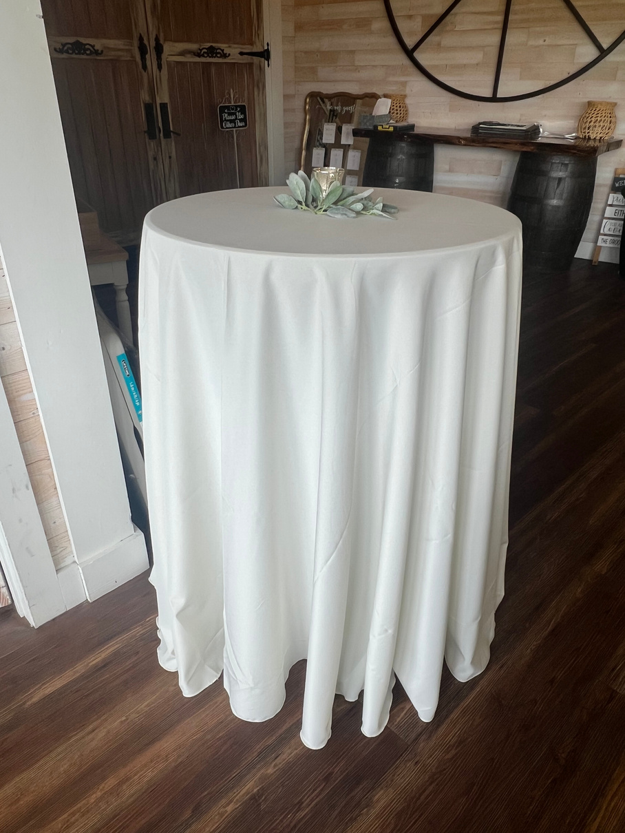 Cocktail hour décor