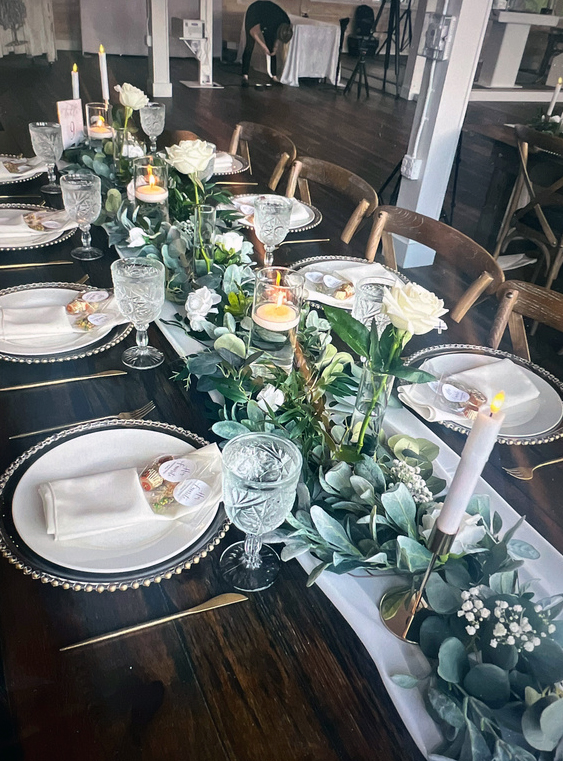 Long table décor