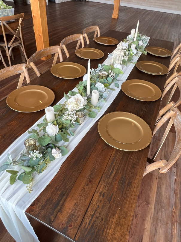 Long table décor