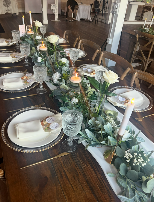 Long table décor