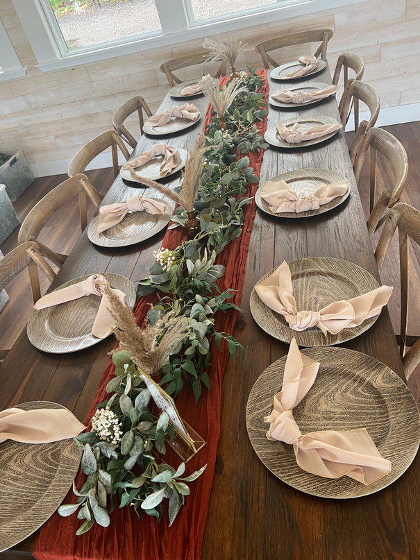 Long table décor