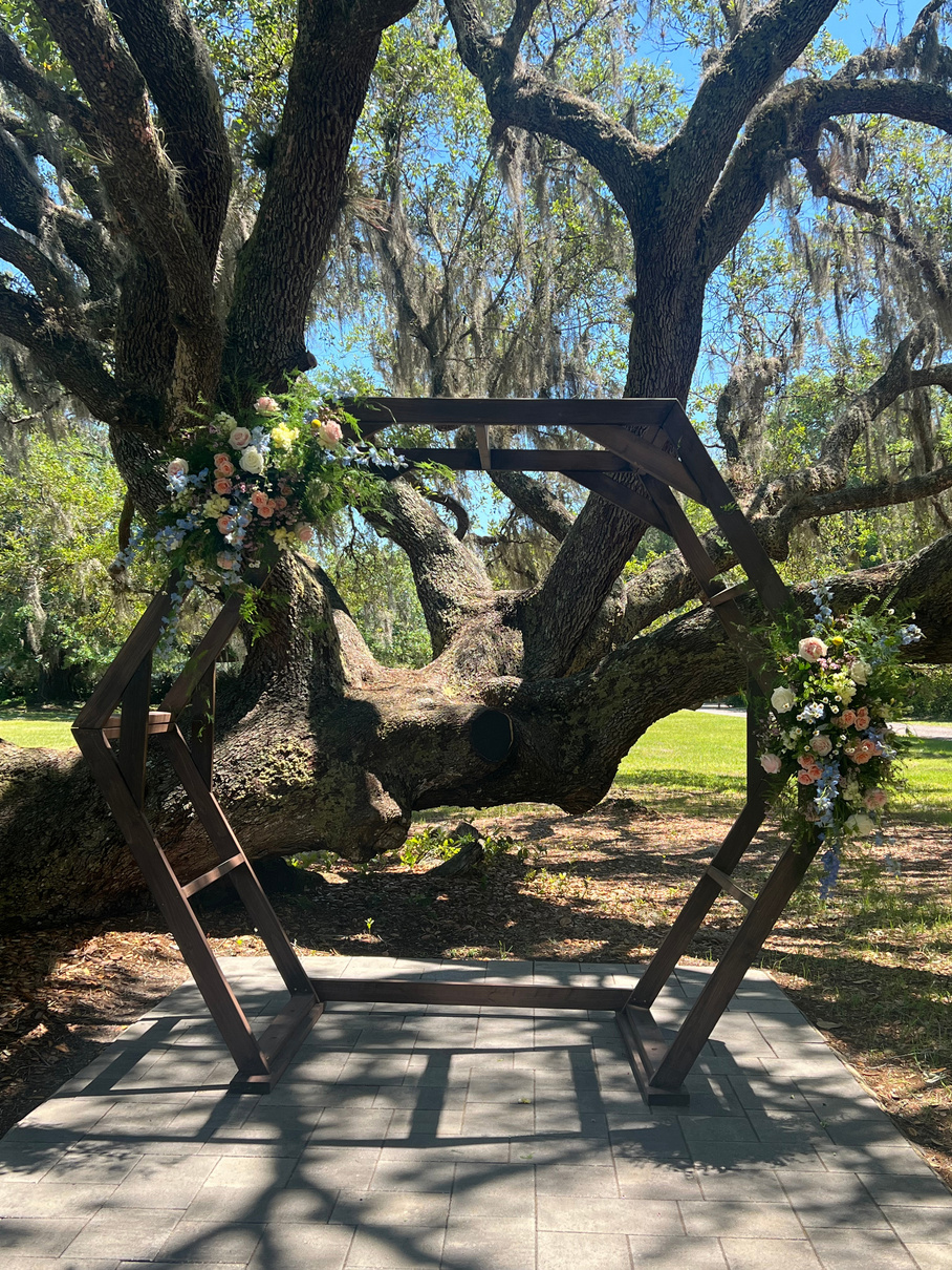 Ceremony arch option